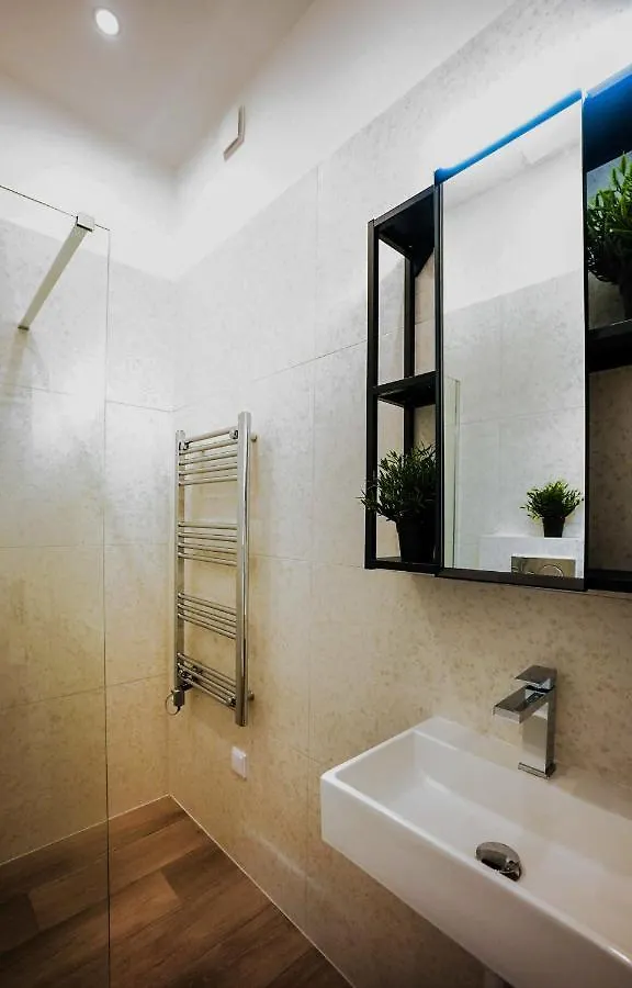 Greenlight Gallery By Newave Apartments Budapesta 0*,